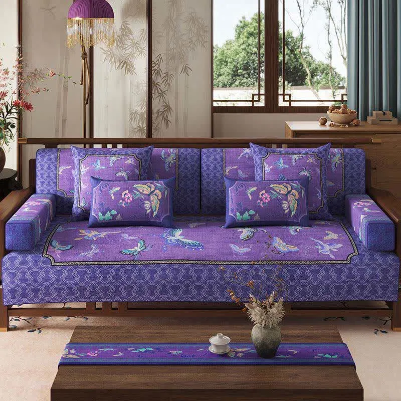 Sofaschutzhülle mit orientalischem lila Schmetterlingsmuster