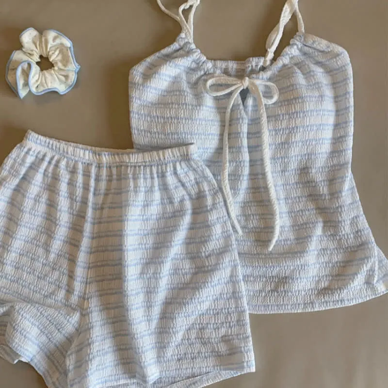 Pyjama-Set mit Schleife vorne, gestreiftem Trägertop und Shorts