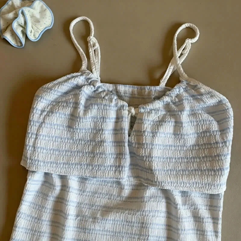 Pyjama-Set mit Schleife vorne, gestreiftem Trägertop und Shorts