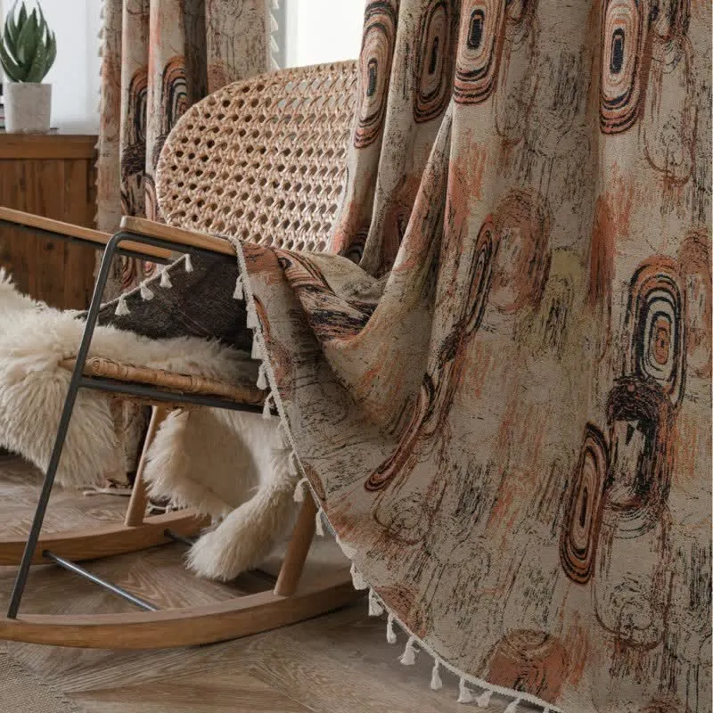 Jacquard-Vorhang mit Baumringmuster und Quaste