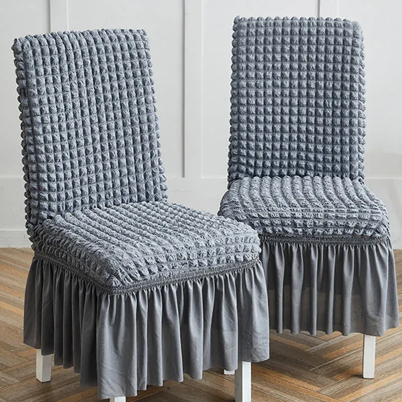 Seersucker-Stretch-Stuhlbezug mit Rüschensaum