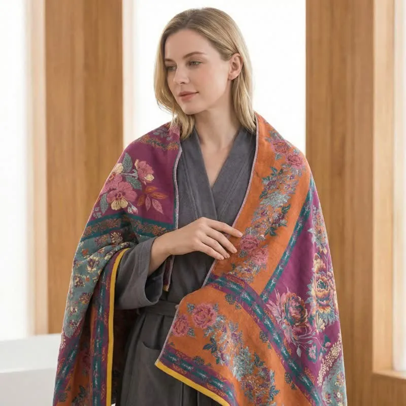 Retro-Patchwork-Badetuch aus Baumwolle mit Blumenmuster
