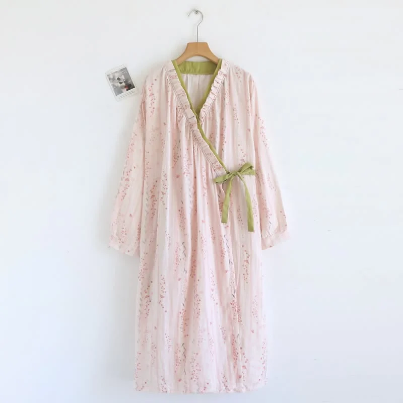 Kimono-Nachthemd aus Baumwollgaze mit kleinem Blumenmuster