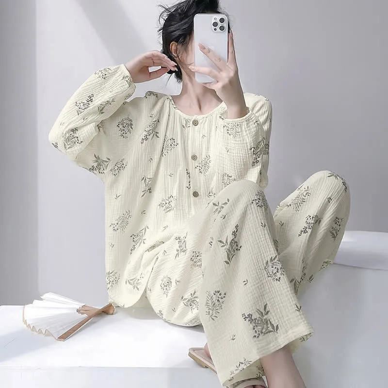 Loungewear-Set aus doppellagiger Baumwolle mit Blattmuster