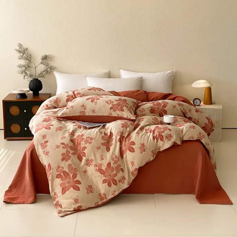Bettwäsche-Set aus Baumwolldoppelgaze mit Blumenmuster und Blättern (4-teilig)