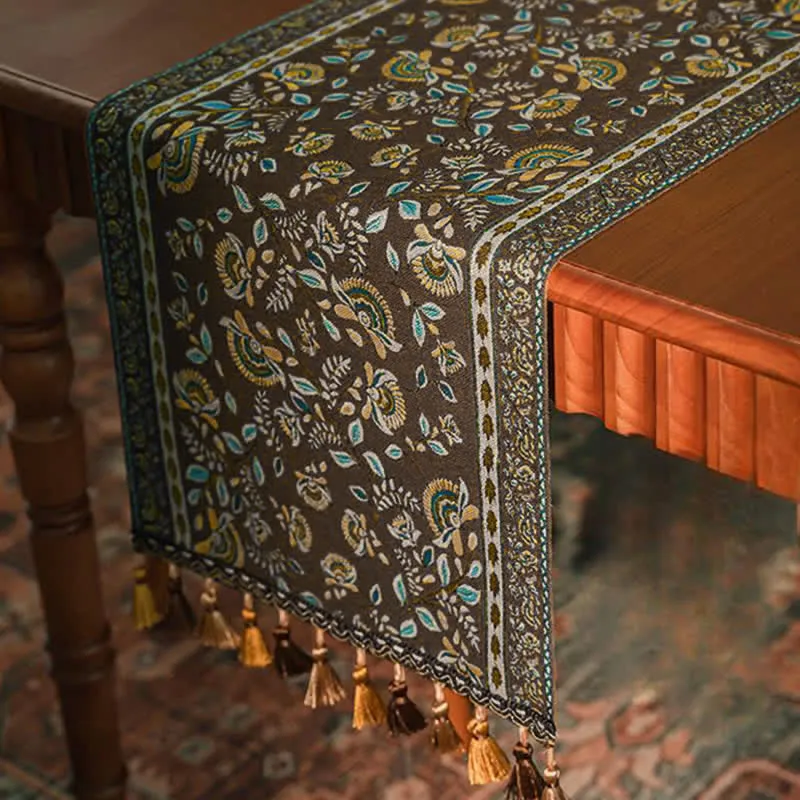 Tischläufer mit Vintage-Ast-Jacquardmuster und Quasten
