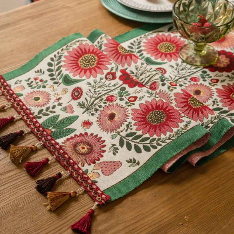 Tischläufer aus rosafarbenem Jacquard-Blumenmuster mit Quasten