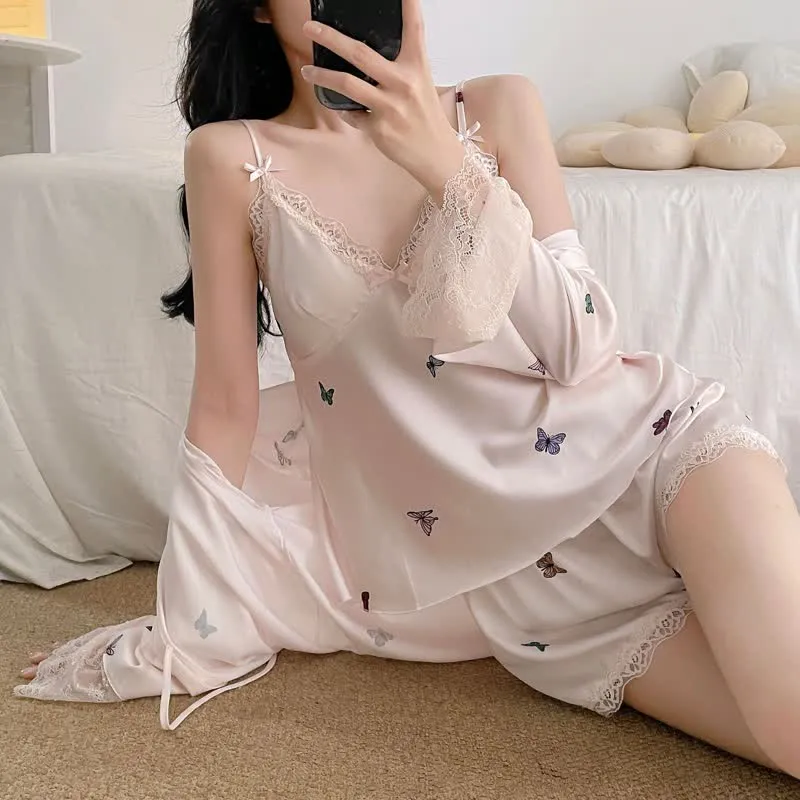 Pyjama-Set mit Schmetterlings-Spitzenbesatz