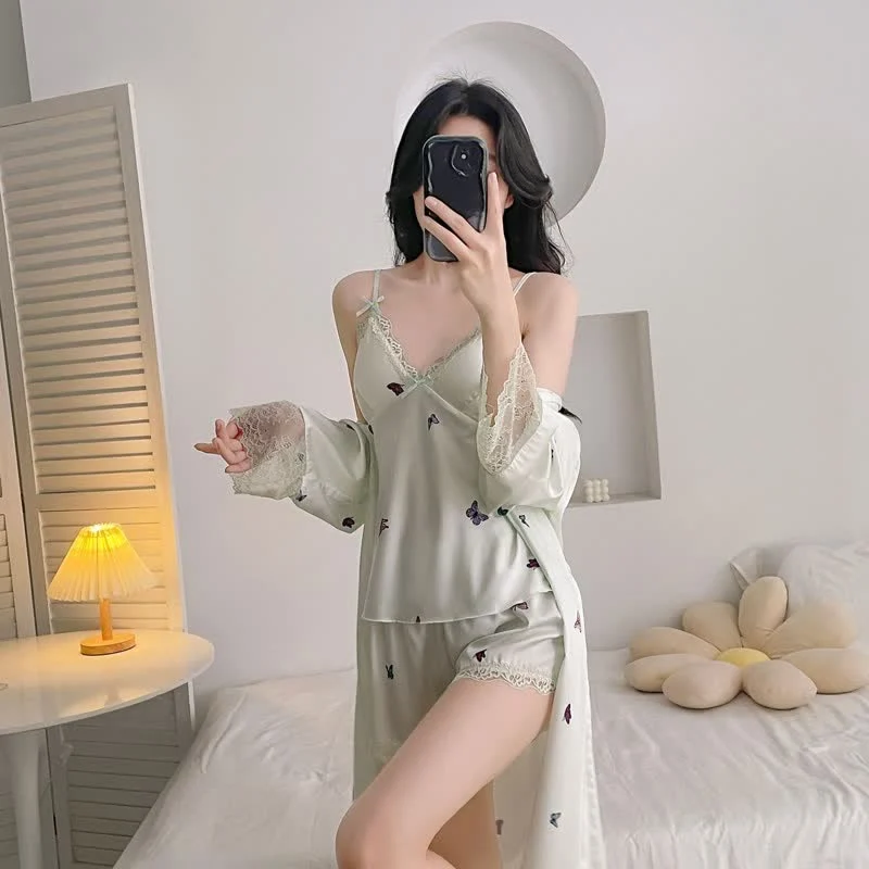 Pyjama-Set mit Schmetterlings-Spitzenbesatz