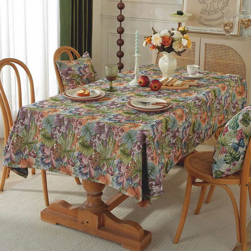 Tischdecke „Malerischer Garten“ aus Jacquard