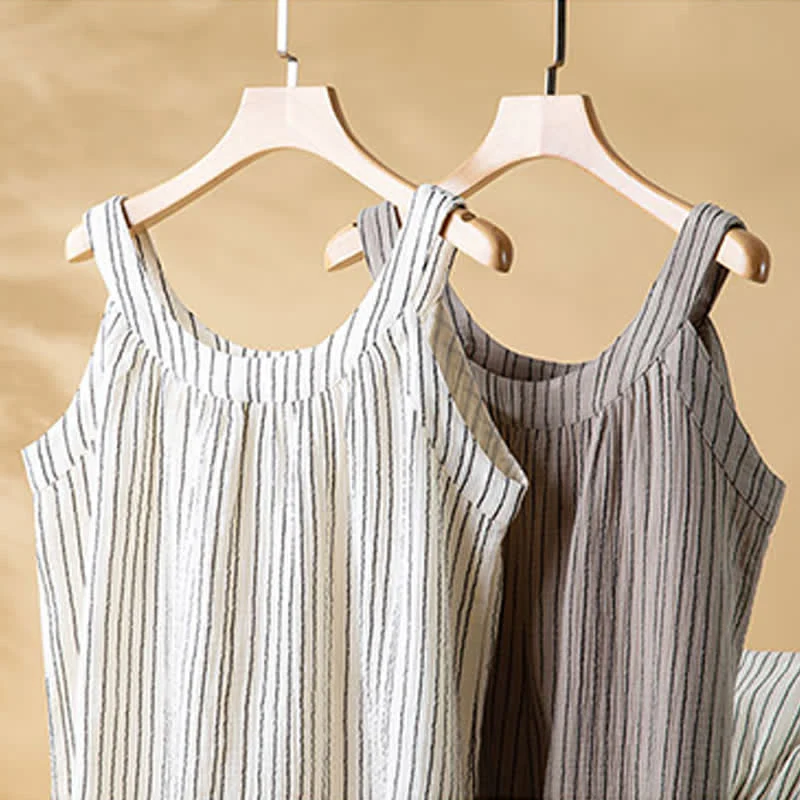 Minimalistisches gestreiftes ärmelloses Baumwoll-Pyjama-Set