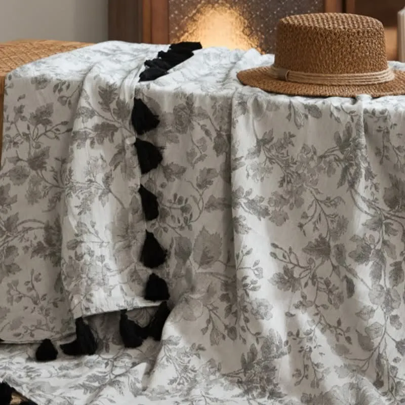 Sofadecke aus Baumwoll-Leinen-Mischgewebe mit dezentem Blumenmuster und Jacquard-Print