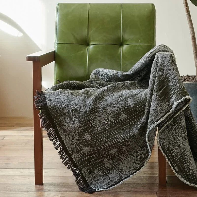 Vintage-Decke aus reiner Baumwolle mit Blumenmuster und Quasten