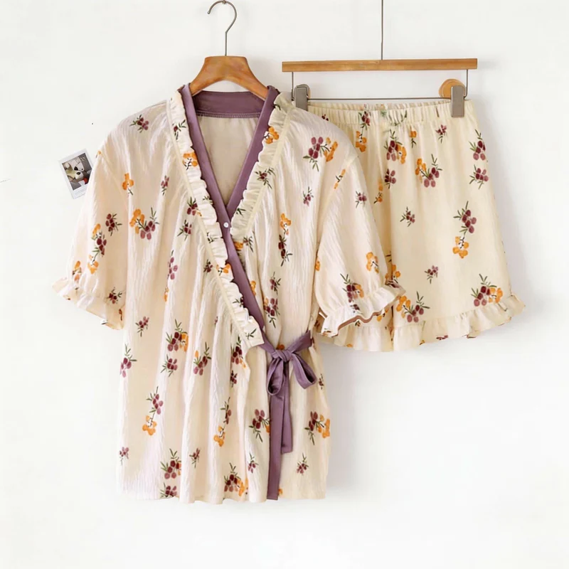 Rustikales Pyjama-Set mit Rüschenärmeln in Beerenfarben