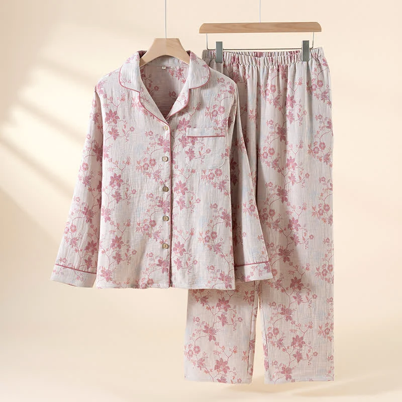 Vintage-Pyjama aus Baumwoll-Leinen-Mischgewebe mit Blumenmuster und Jacquard-Print