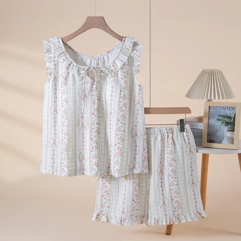 Pyjama aus Baumwollgaze mit Blumen- und Streifenmuster und Hasenmotiv