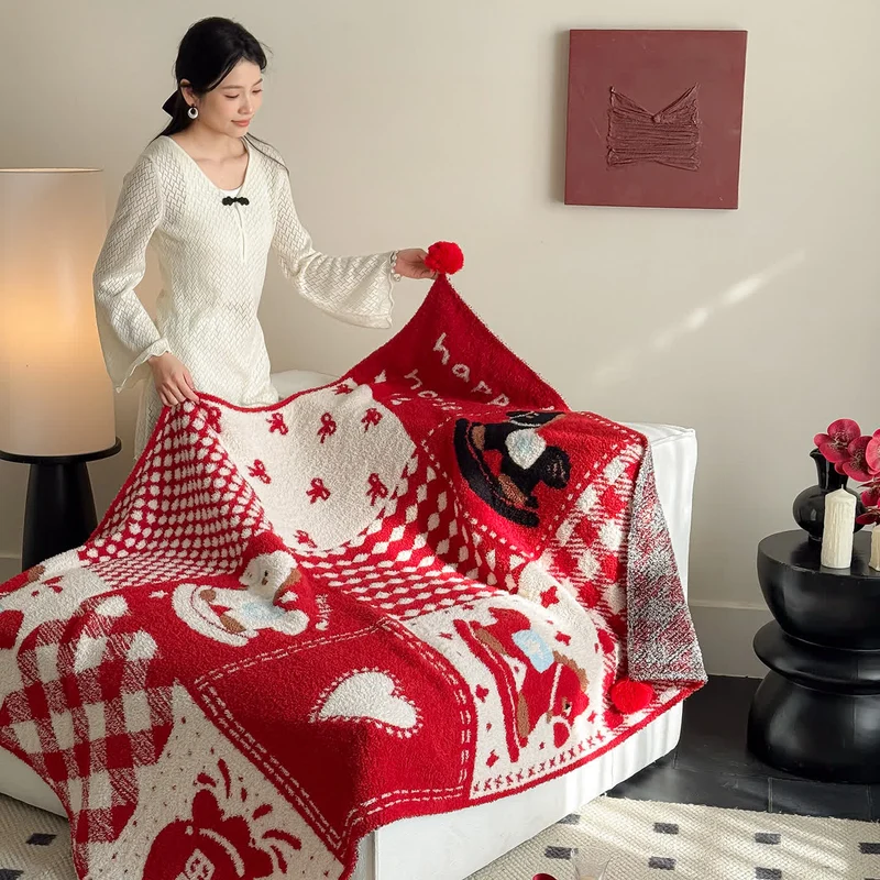 Festliche rot-weiße Patchwork-Wohndecke