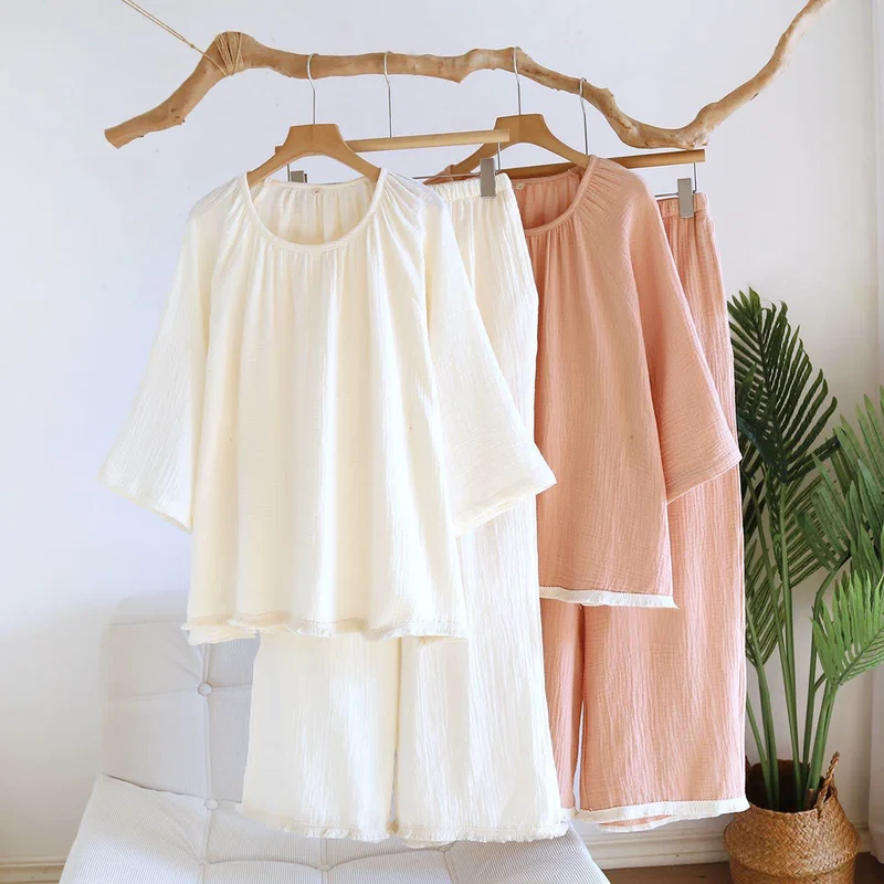 Minimalistisches einfarbiges Loungewear-Set aus Baumwolle