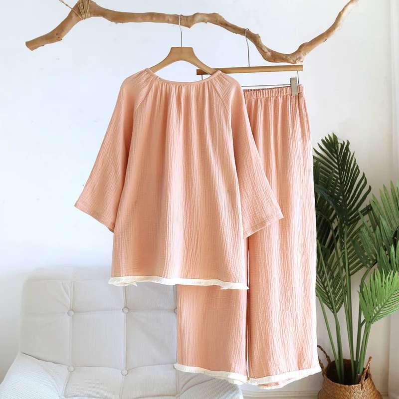 Minimalistisches einfarbiges Loungewear-Set aus Baumwolle