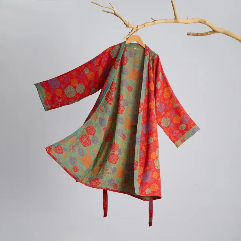 Romantischer Kimono-Bademantel aus Baumwollgaze mit Rosenmuster