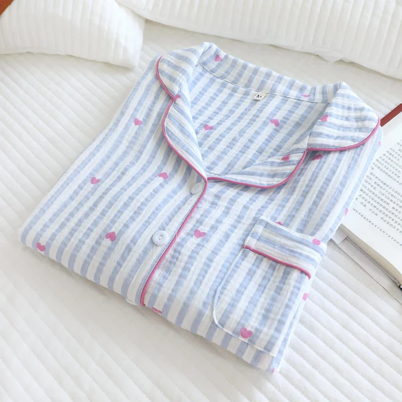 Pyjama-Set aus Baumwollgaze mit Streifen und Herzmuster