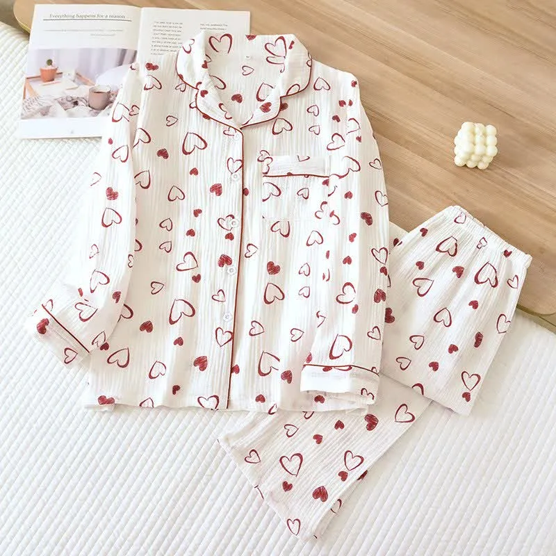 Pyjama-Set aus Baumwollgaze mit Herzchenmuster