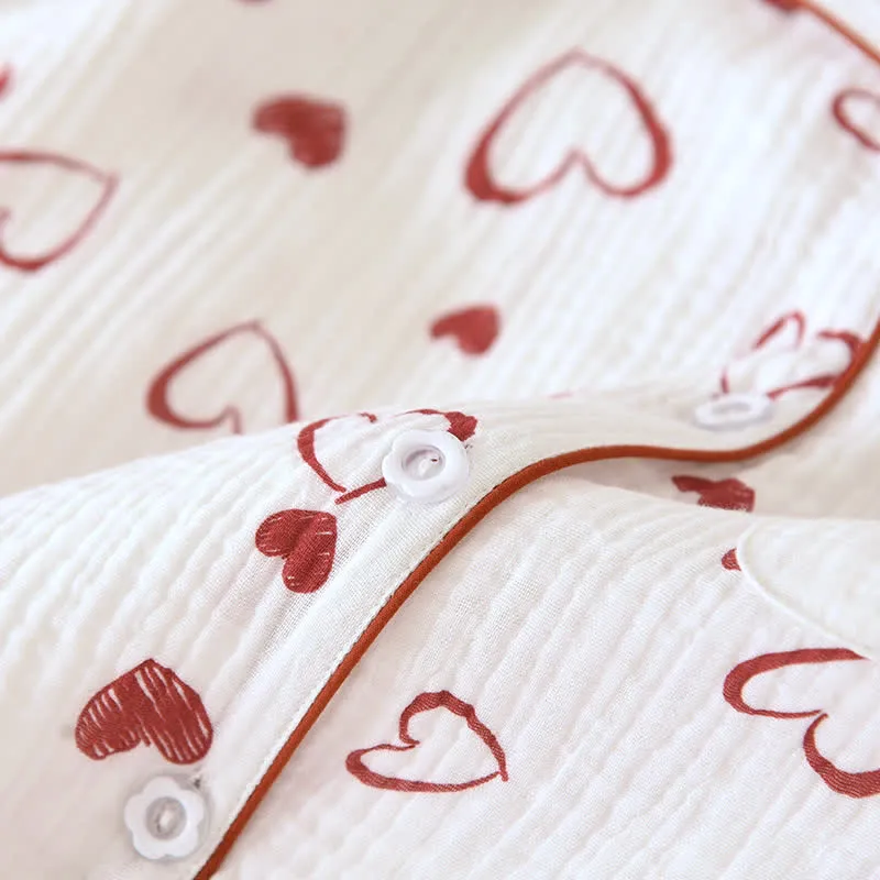 Pyjama-Set aus Baumwollgaze mit Herzchenmuster