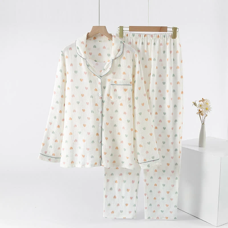 Buntes Herz-Pyjama-Set aus Baumwollgaze