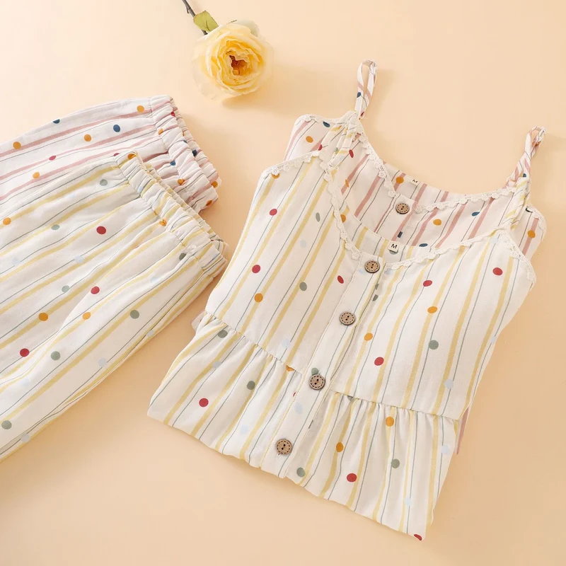 Gestreiftes Baumwoll-Pyjama-Set mit Polka-Dot-Top