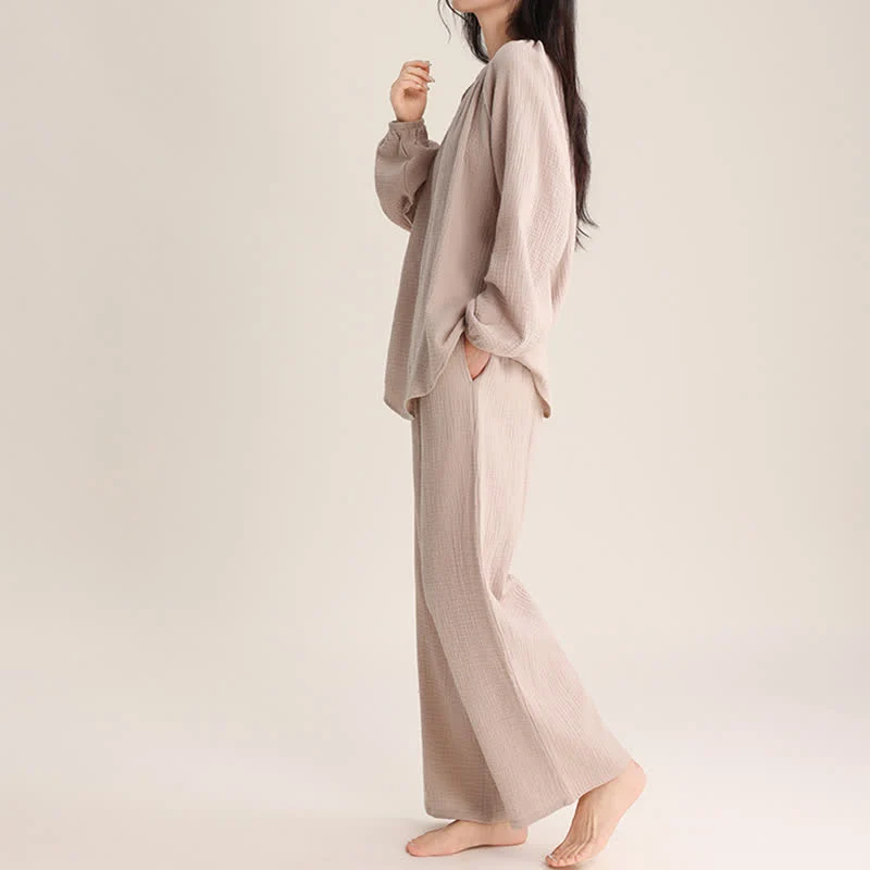 Minimalistisches Loungewear-Set aus Baumwolle mit V-Ausschnitt