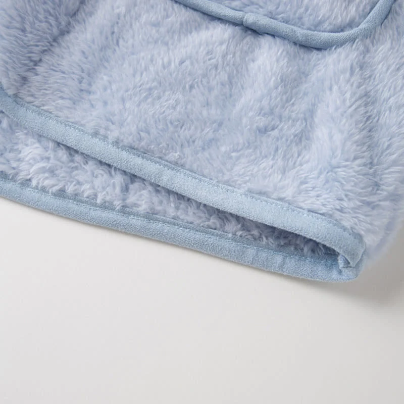 Kinder-Loungewear-Set aus Plüsch mit einfarbigen Knöpfen