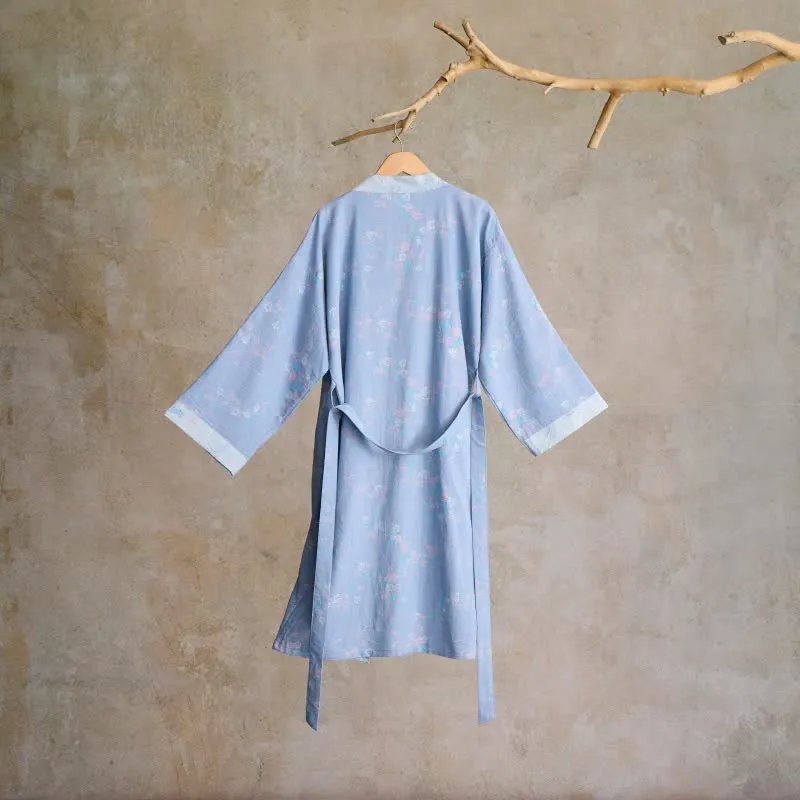 Anmutiger Kimono-Bademantel aus Baumwollgaze mit Pflaumenblütenmuster