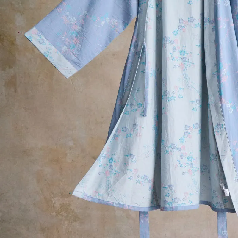 Anmutiger Kimono-Bademantel aus Baumwollgaze mit Pflaumenblütenmuster