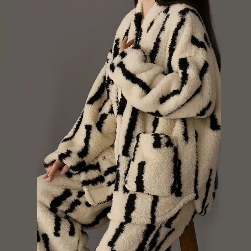 Ownkoti Fleece-Loungewear-Set mit vertikalen Streifen