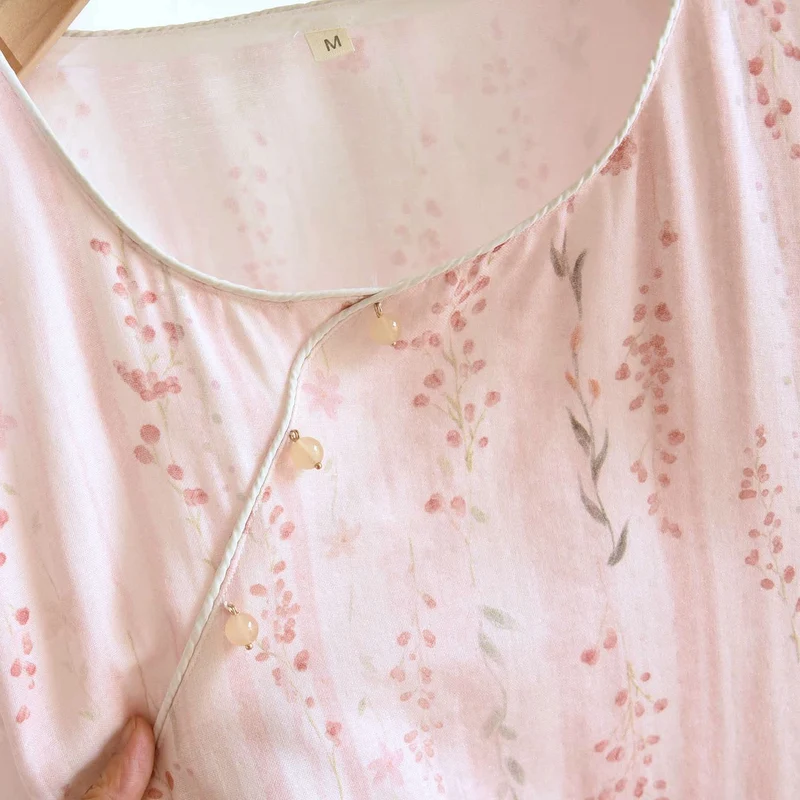 Ownkoti Orientalisch inspirierte gestreifte Loungewear aus Baumwolle mit Blumenmuster