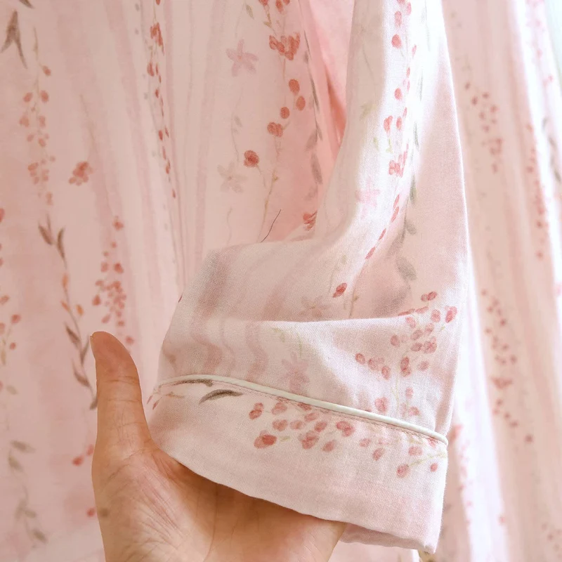 Ownkoti Orientalisch inspirierte gestreifte Loungewear aus Baumwolle mit Blumenmuster