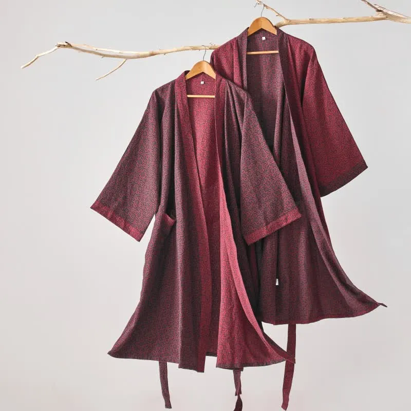 Ownkoti – Weihnachtsinspirierter Kimono-Bademantel aus Baumwollgaze