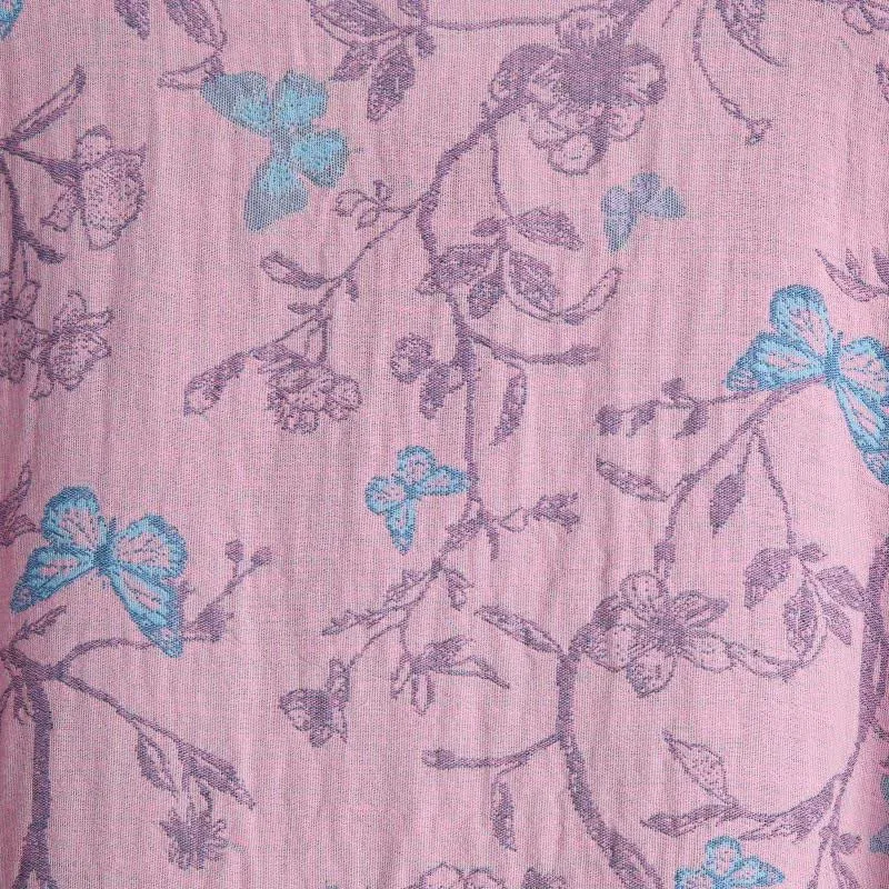 Eleganter Kimono-Bademantel aus Baumwollgaze mit Blumenmuster und Schmetterlingsmotiven