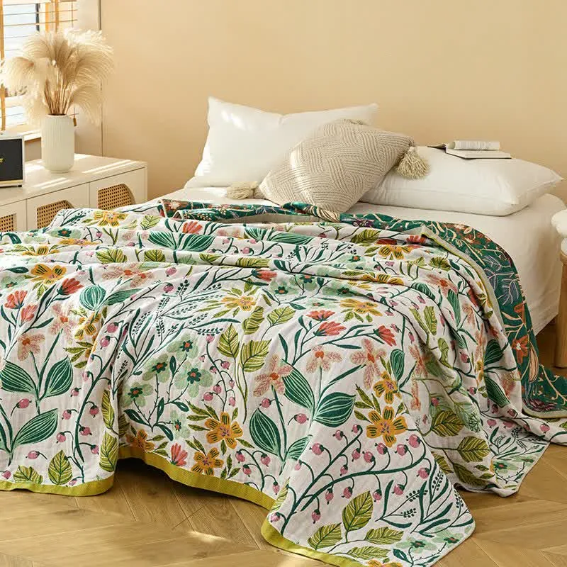 Ownkoti Baumwollgaze-Steppdecke mit grünem Blatt und Blumenmuster