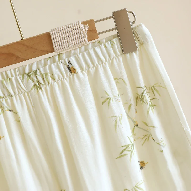 Ownkoti Orientalisch inspirierte Loungewear aus Bambus-Baumwolle mit Schmetterlingsmotiv