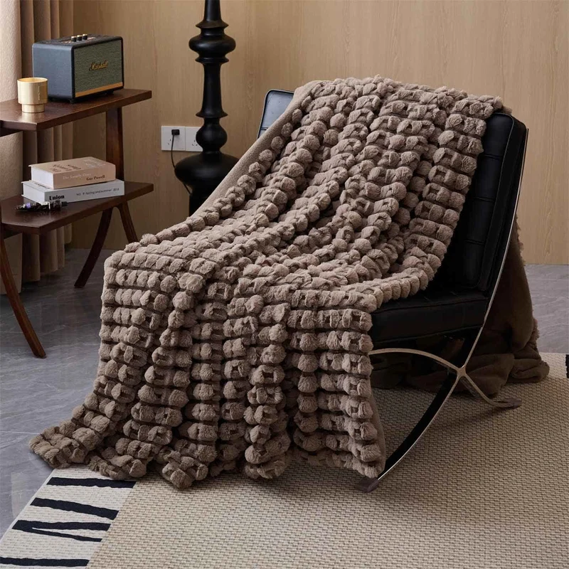 Moderne, luxuriöse Fleece-Überwurfdecke