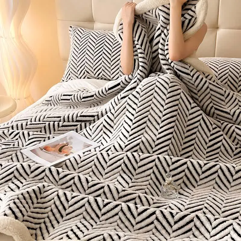 Moderne gestreifte Jacquard-Überwurfdecke