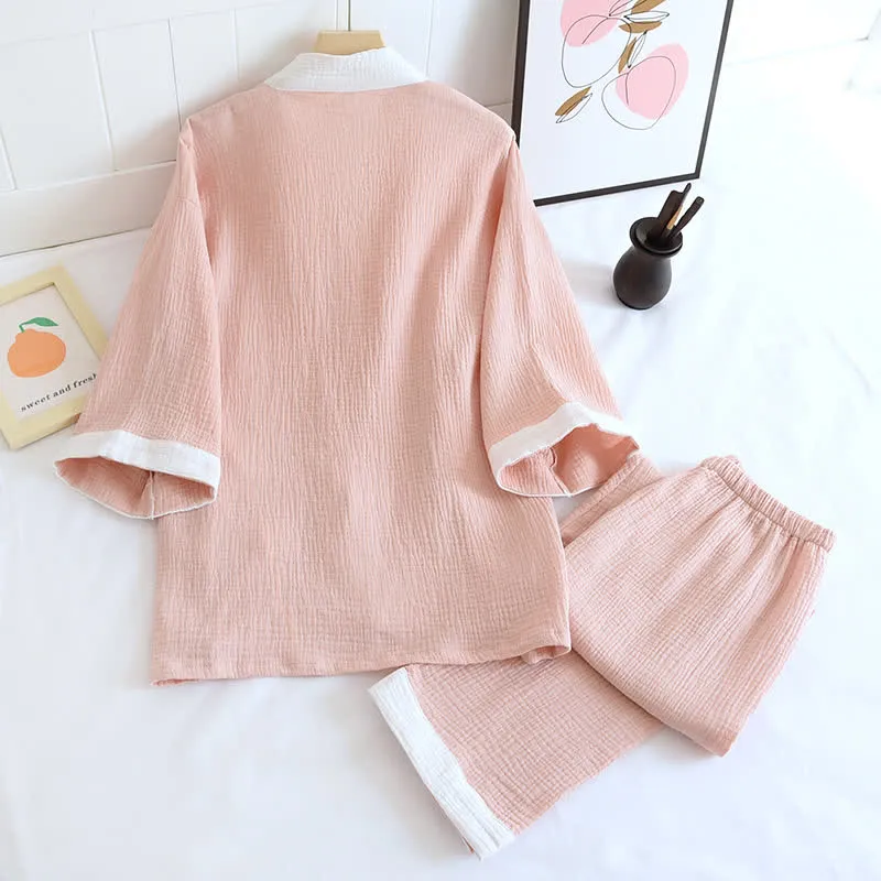 Kimono-Loungewear aus Baumwollgaze mit Schmetterlingsstickerei