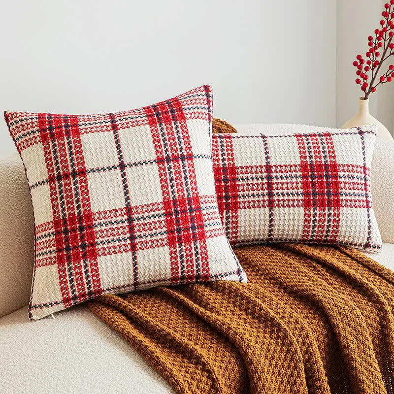 Rot-weiß karierter Jacquard-Kissenbezug