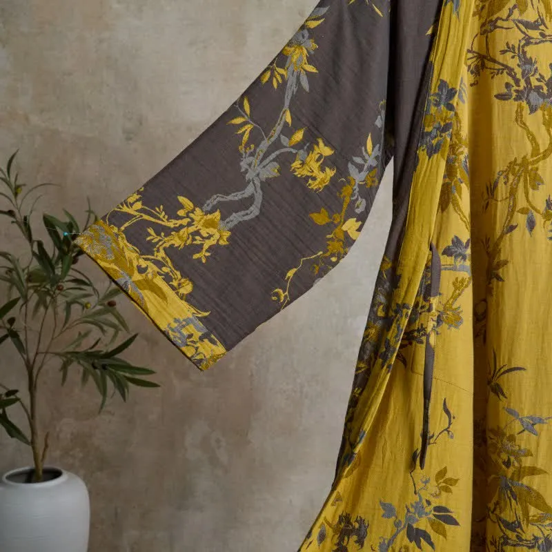 Vintage Kimono-Bademantel aus Baumwolle mit Blumenmuster und Blättern