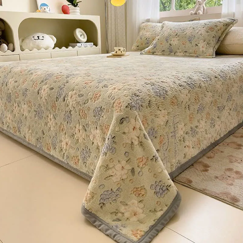 Ownkoti Elegante Plüsch-Überwurfdecke mit Blumenmuster