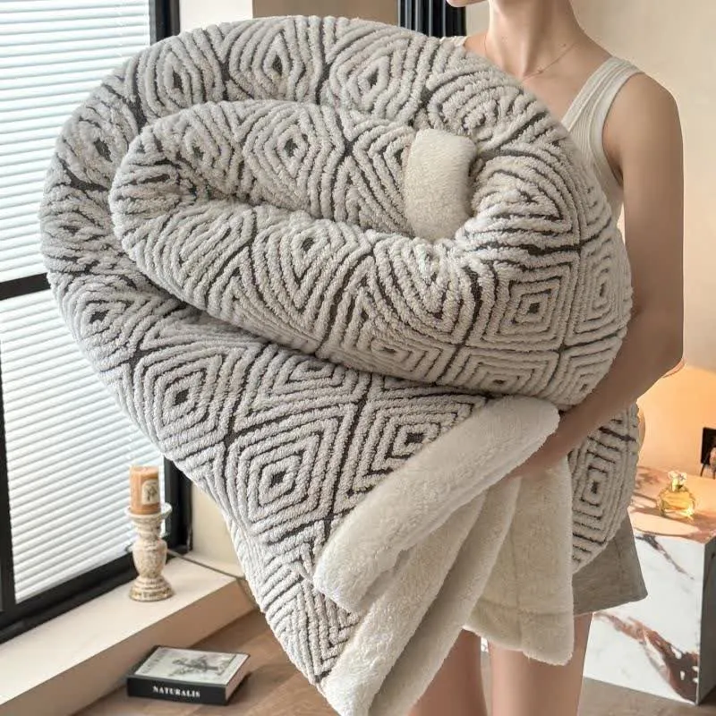 Sherpa-Überwurfdecke mit geometrischem Rautenmuster und Jacquardmuster