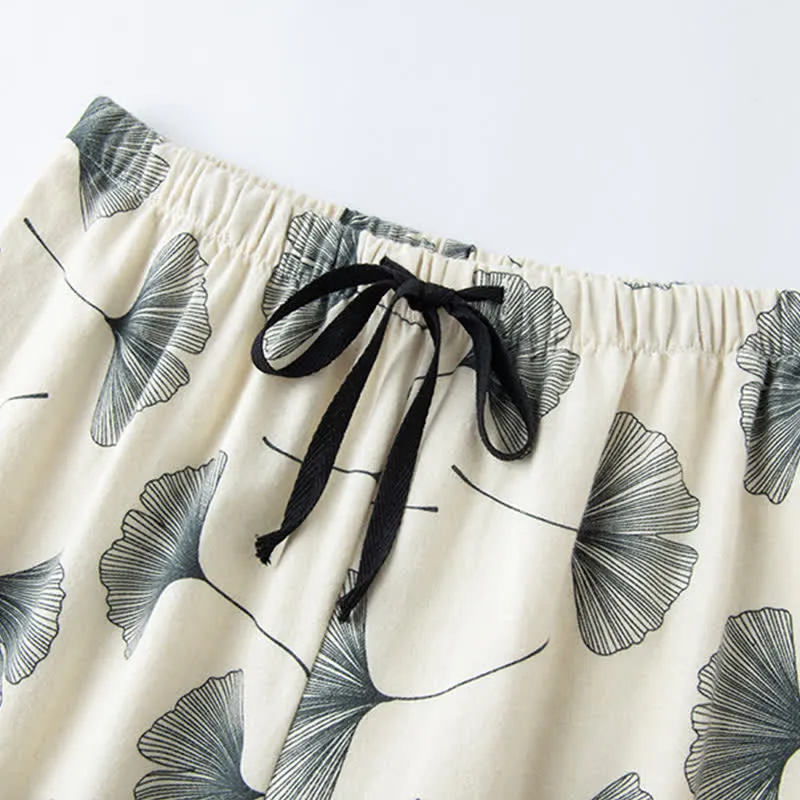 Pyjama-Schlafanzug aus gebürsteter Baumwolle mit Ginkgoblättern