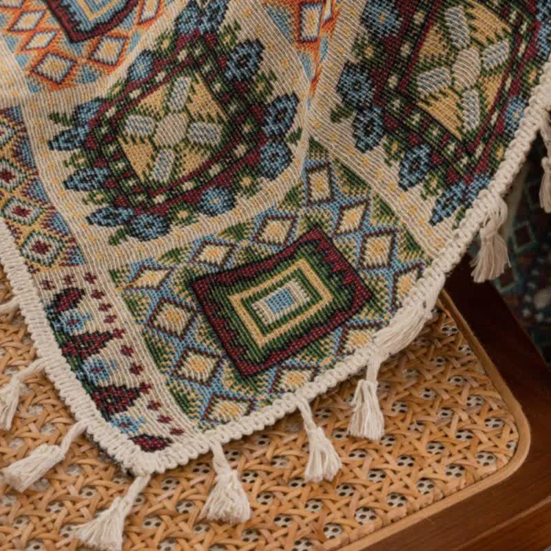 Geometrischer quadratischer Jacquard-Vorhang im Retro-Stil