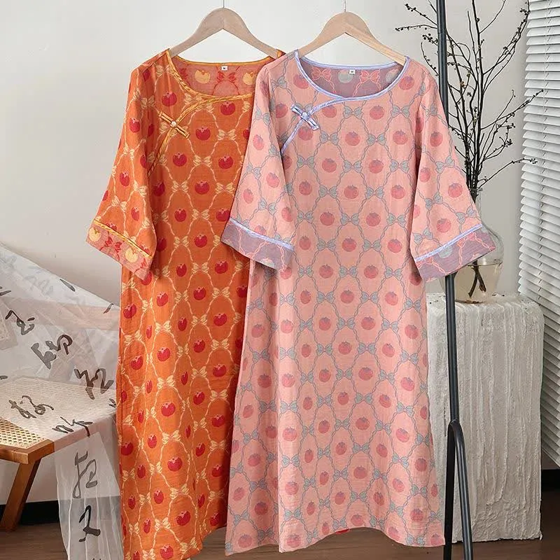 Nachthemd aus Baumwollgaze-Jacquard mit persimmonfarbener Schleife